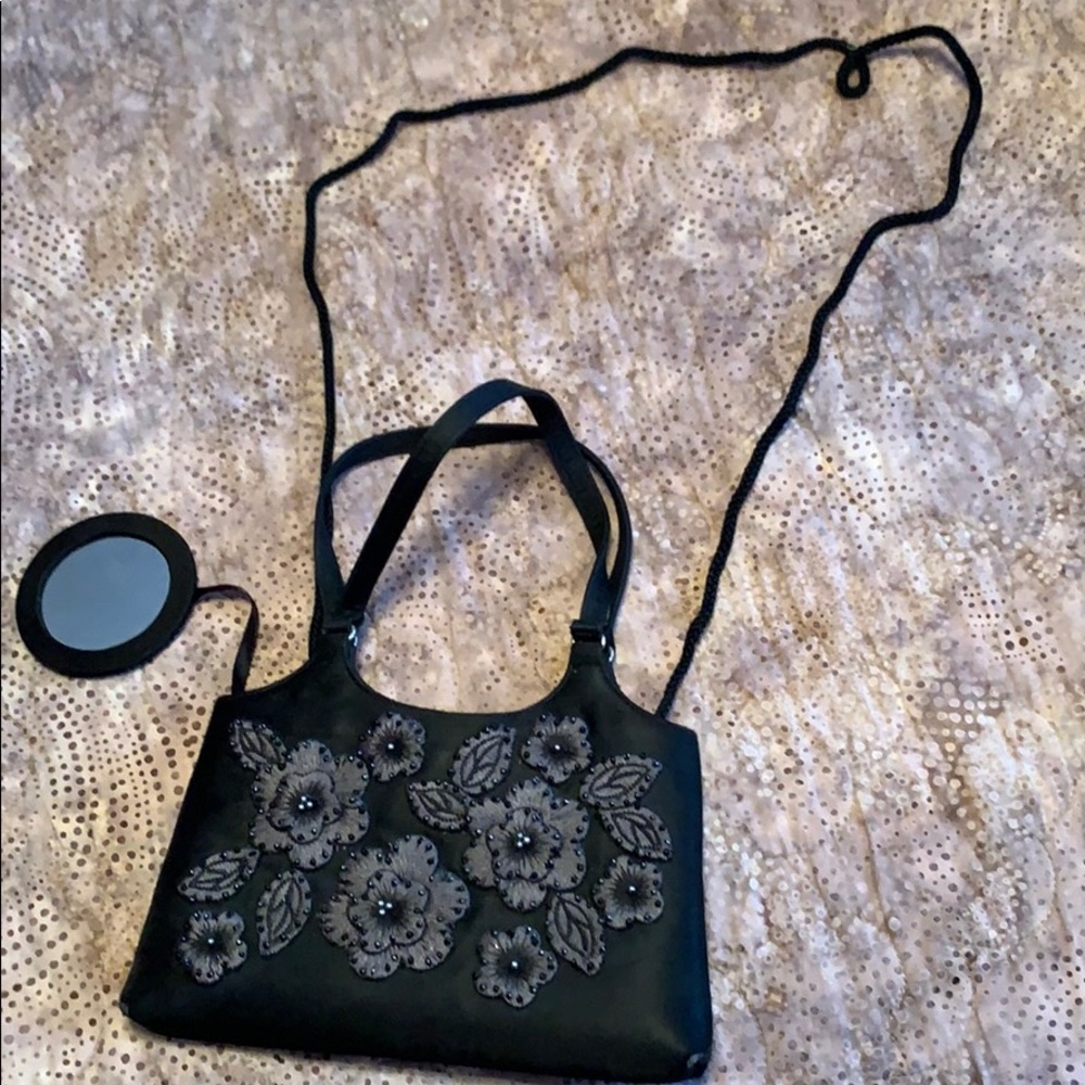 5/$25 🌹 small purse - Picture 2 of 9